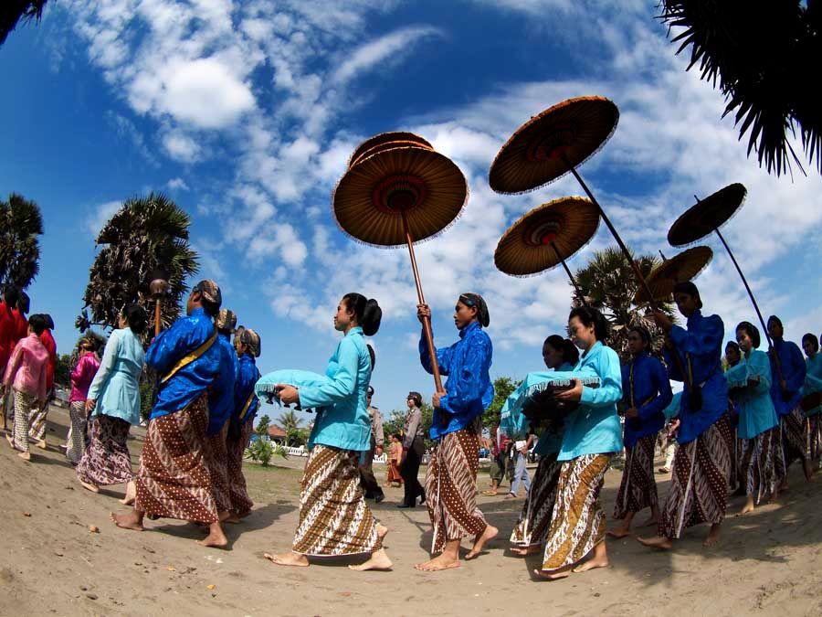 Mengenal Tradisi Labuhan di Yogyakarta