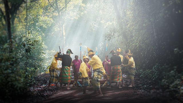 Ruang Mistis "Mappadendang" bagi Suku Bugis di Desa Allamungeng Patue