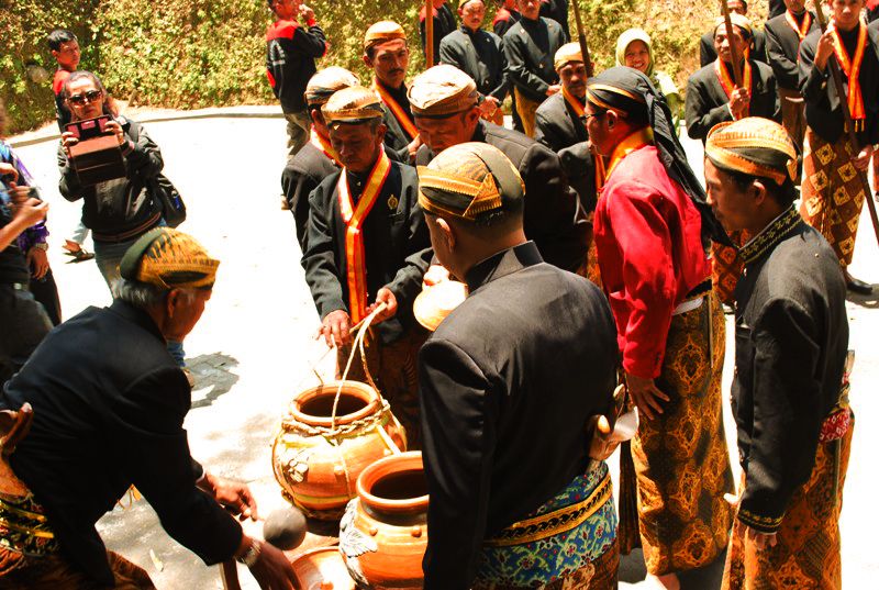 Ritual "Temu Tirta": Potensi Budaya di Desa Samiran Boyolali